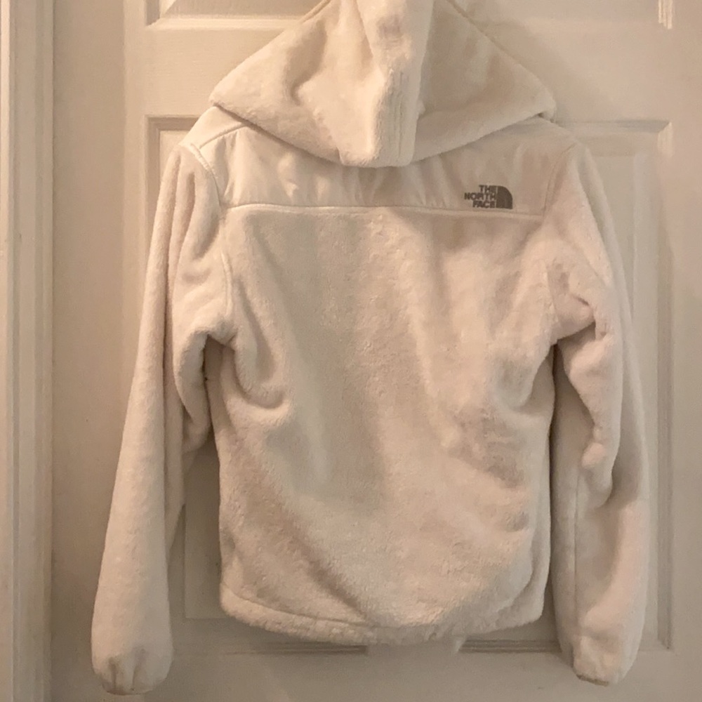 The North Face women’s hooded fleece white jacket